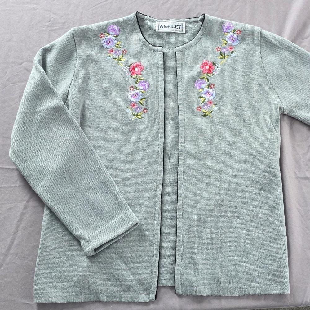 Floral Embroidered Granny Cardigan